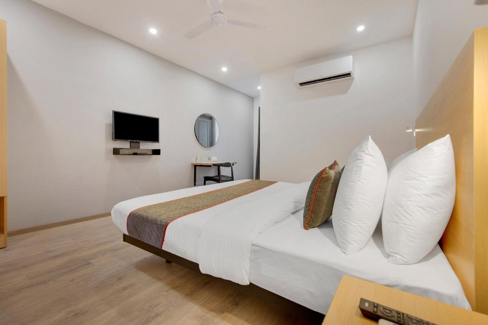 Hotel Lite Near Delhi Airport