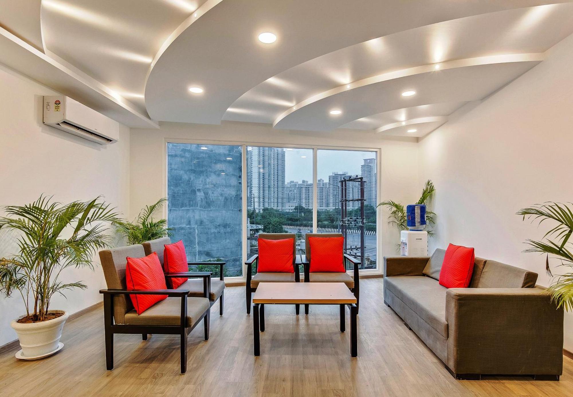 Hotel Lite Near Delhi Airport 4*